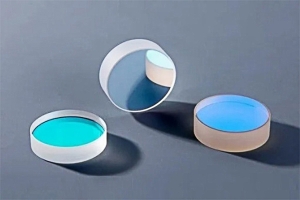 Laser reflector, laser tube end reflector